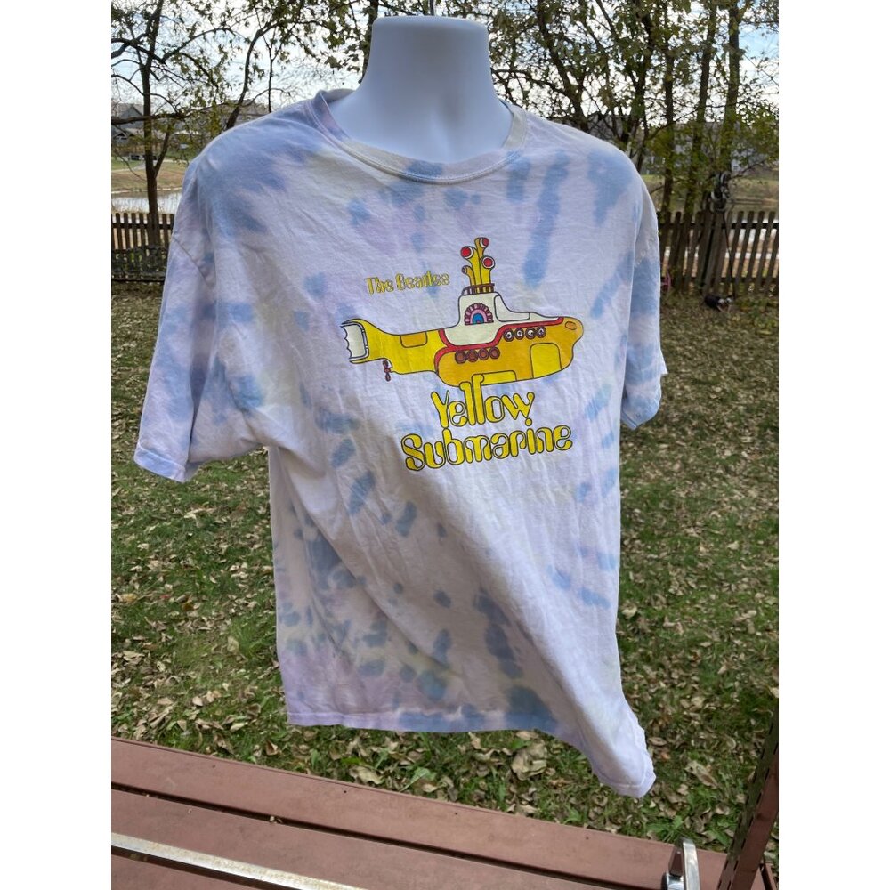 The Beatles Tie-Dye Yellow Submarine Graphic T-Shirt Cotton Size Large